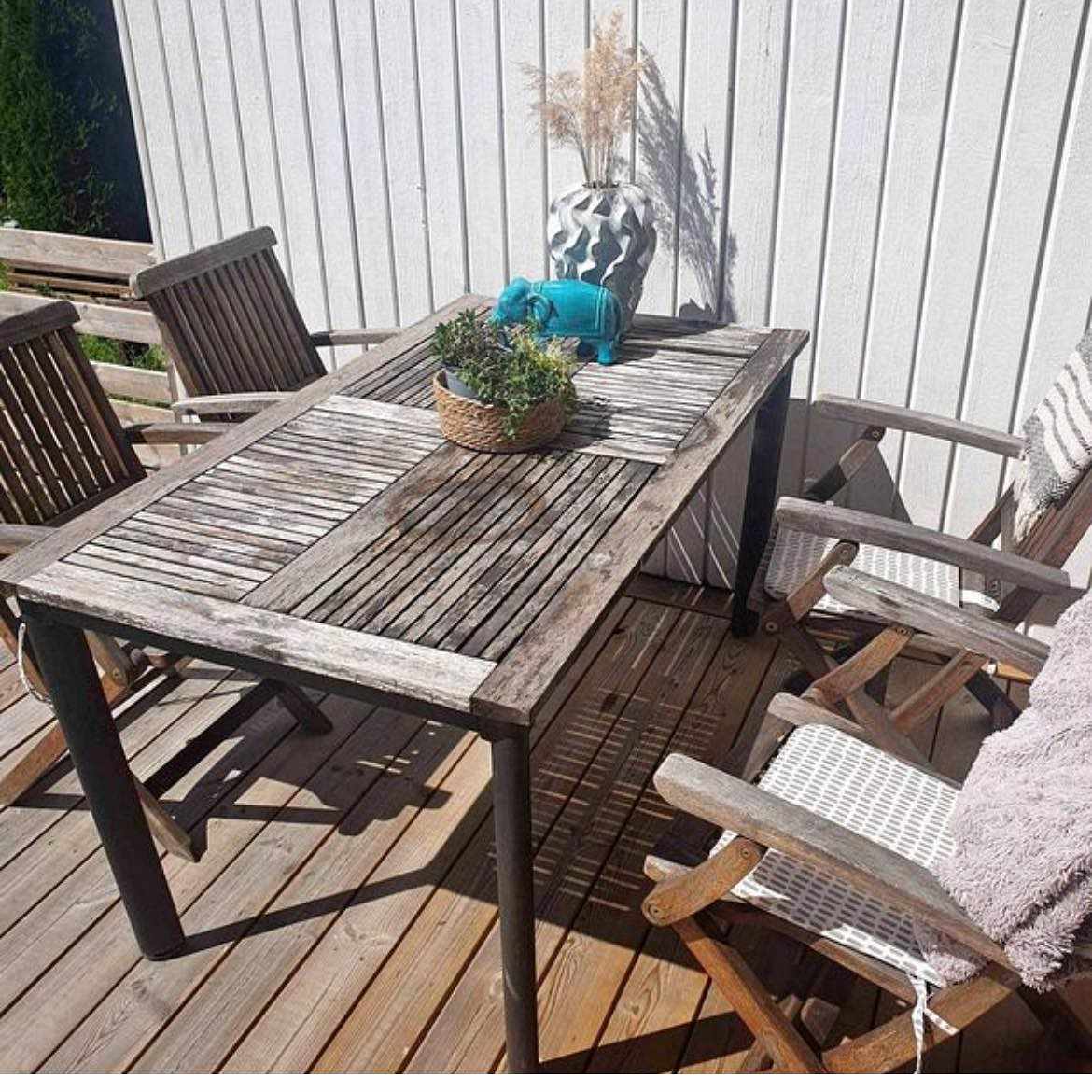 image of 1 bord och 4 stolar - 