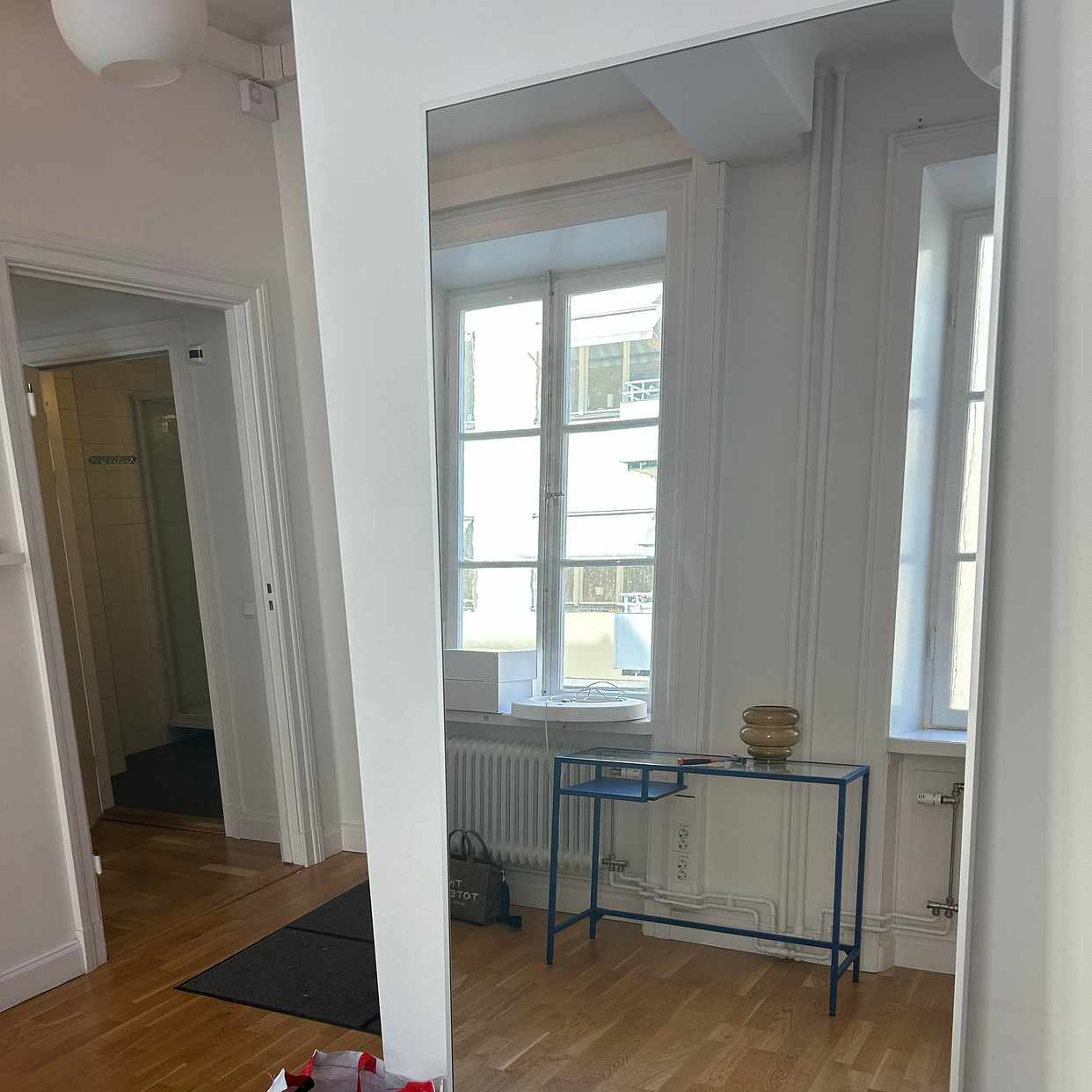 image of spegel, skrivbord, bord - 