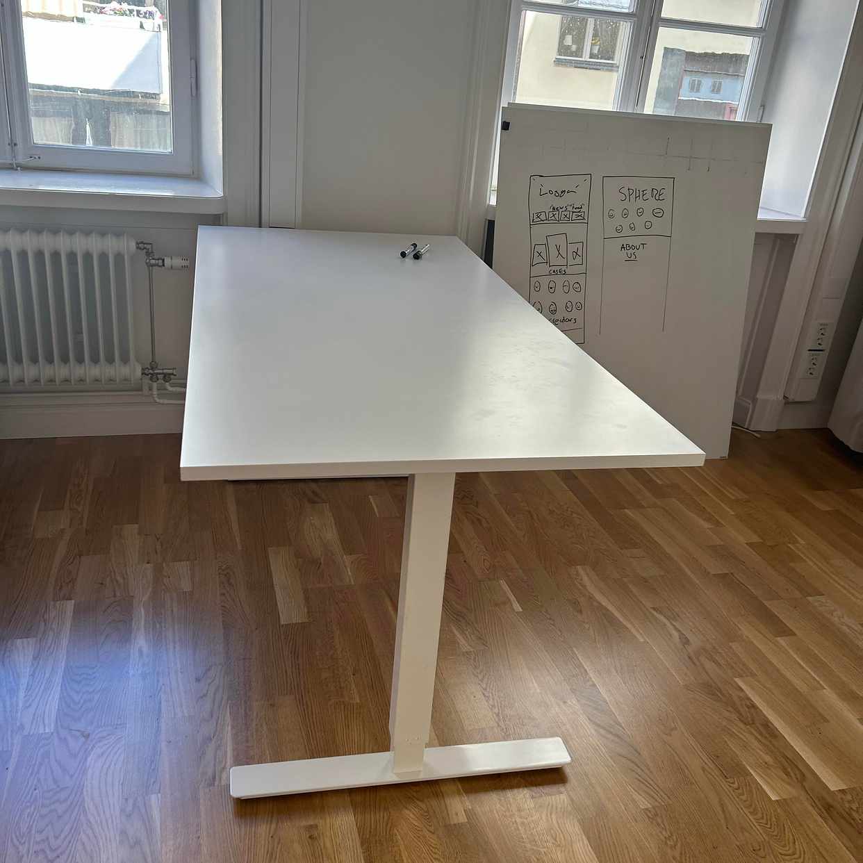 image of spegel, skrivbord, bord - 