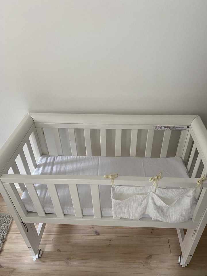 image of Bedside crib / spjälsäng  - 