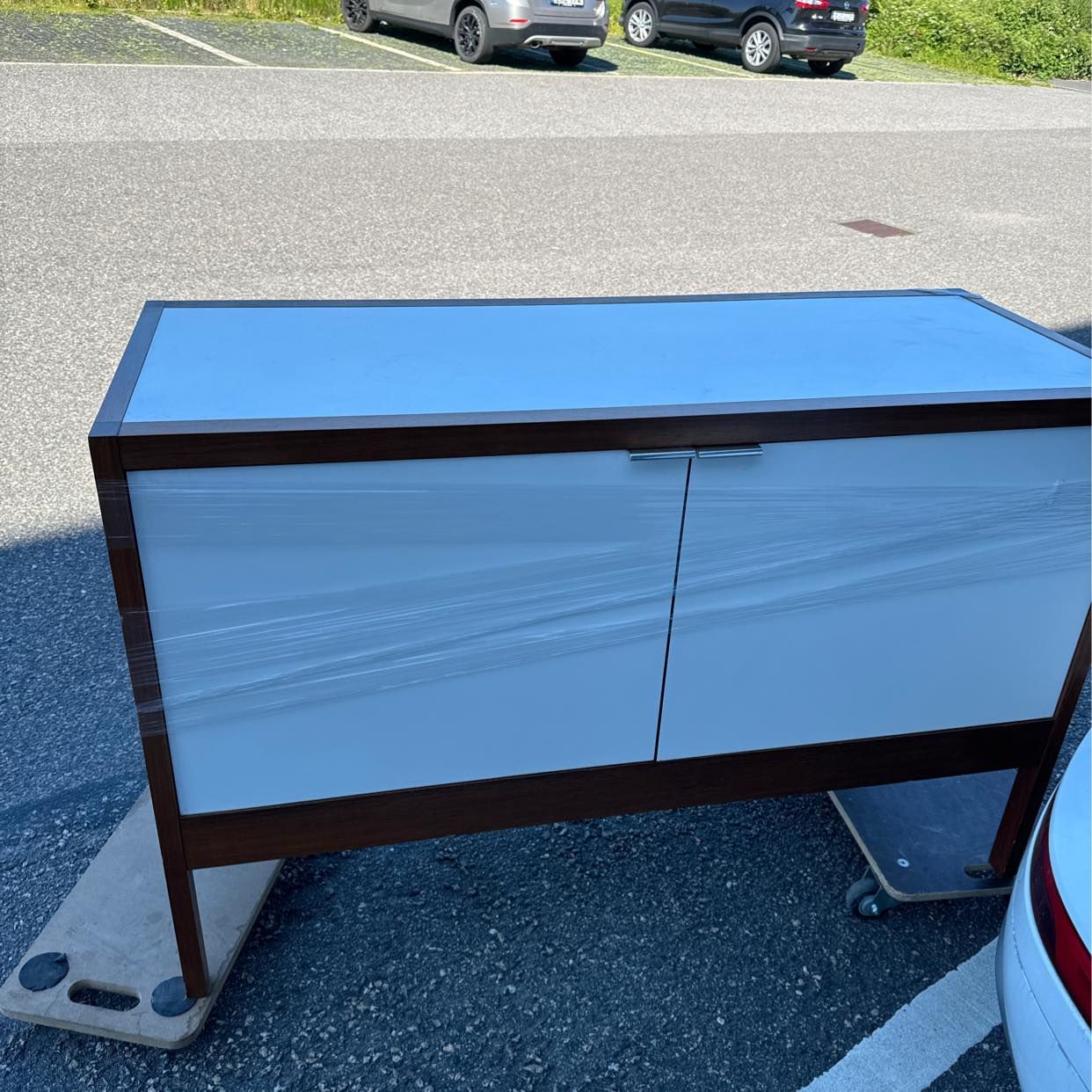 image of Förflyttning av sideboard - 