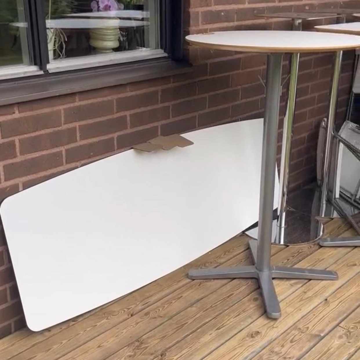 image of Ståbord och klappstolar - 