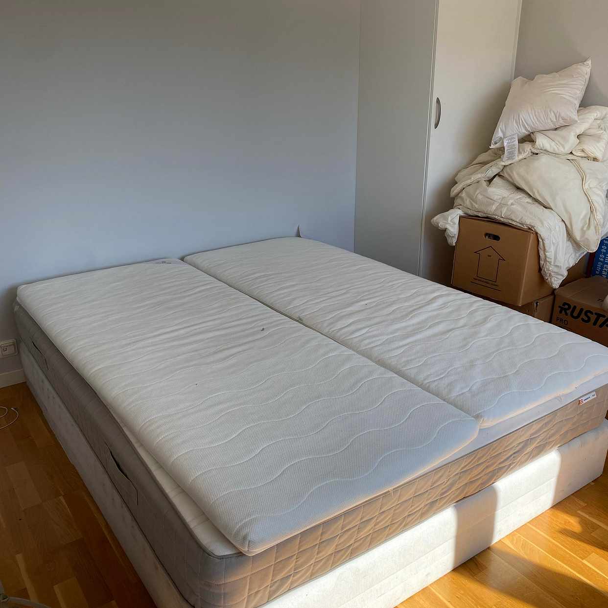 image of Säng 160 cm - Stockholm