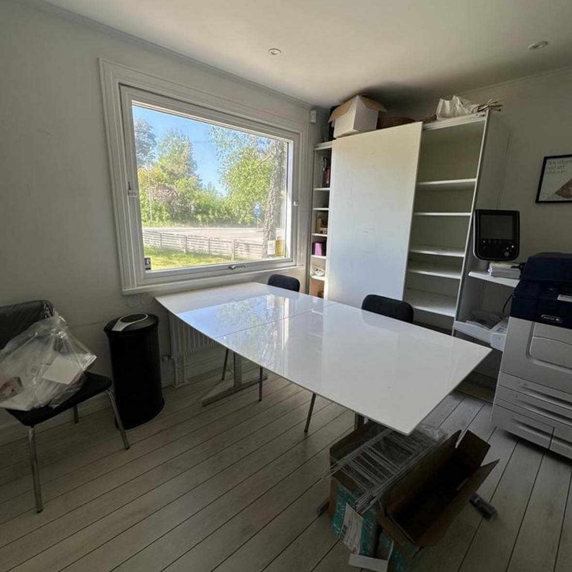 image of Matbord bortskänkes - Täby