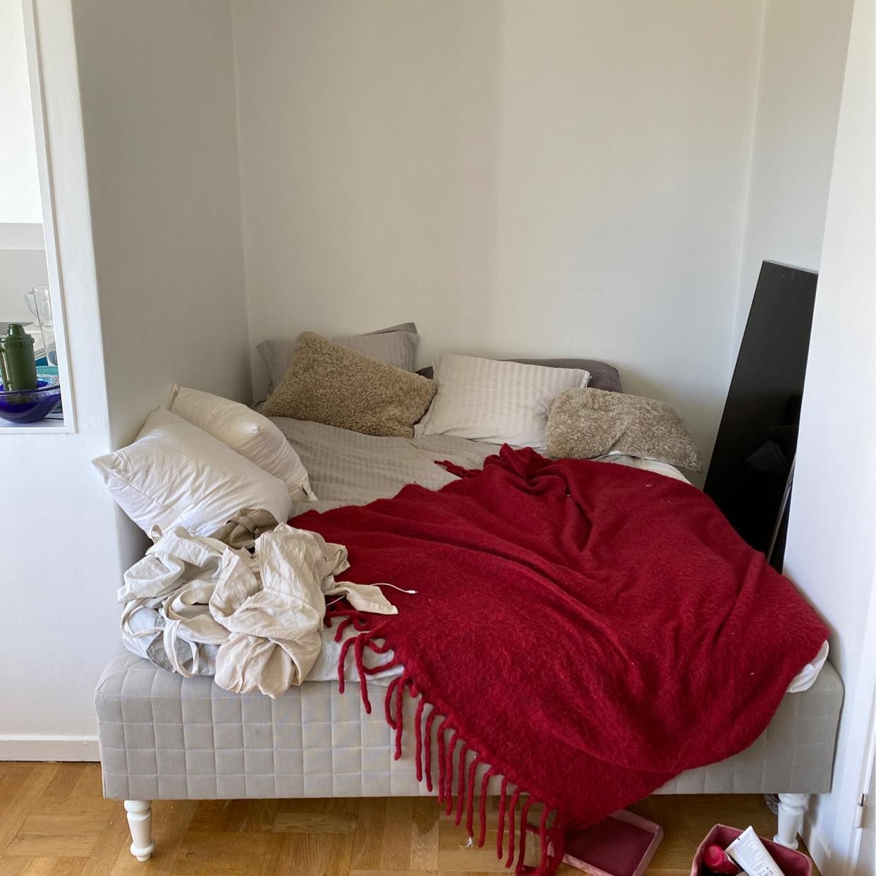 image of 160cm säng bortskänkes - Skarpnäck
