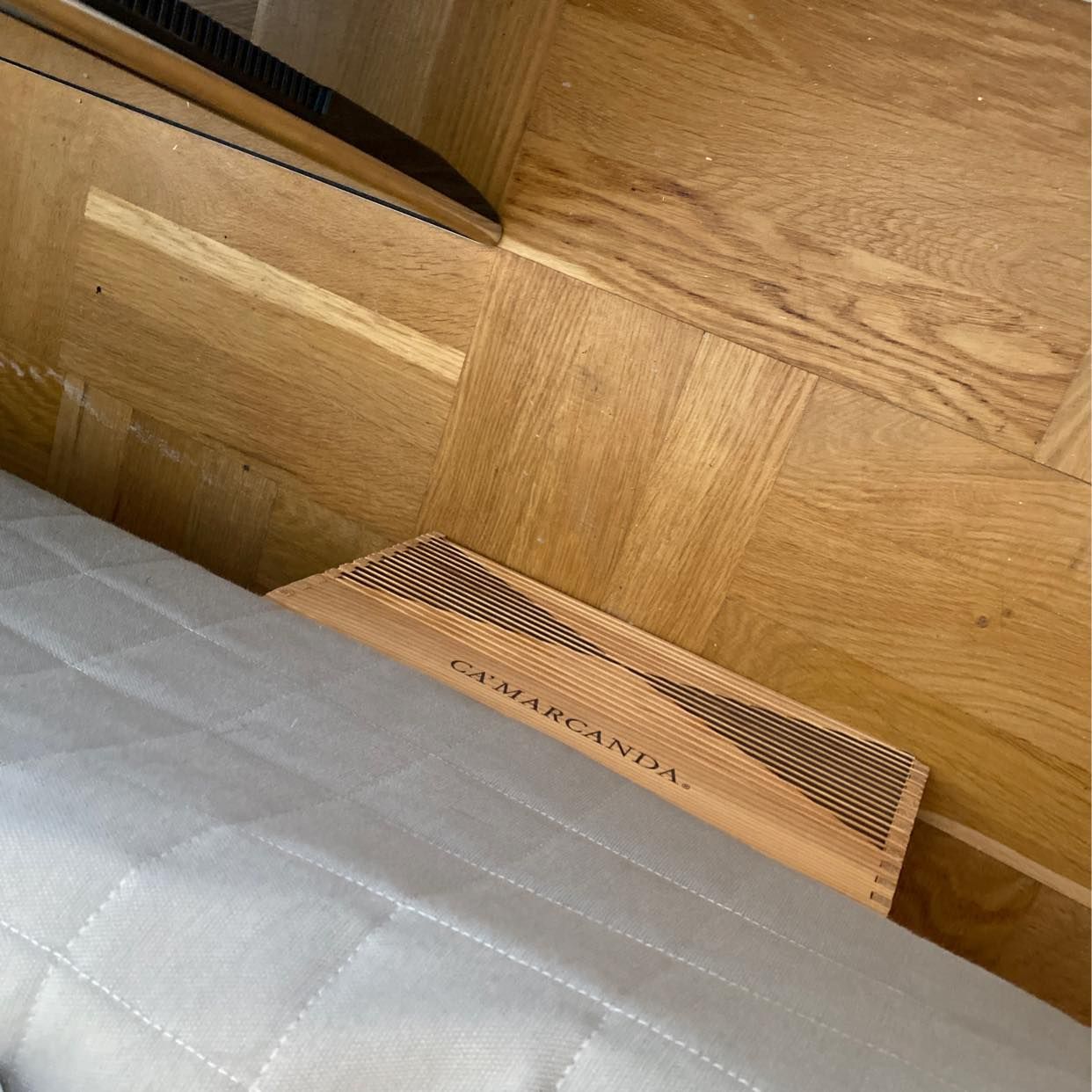 image of 160cm säng bortskänkes - Skarpnäck