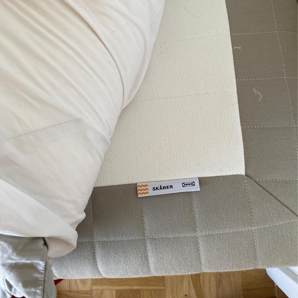 image of 160cm säng bortskänkes - Skarpnäck