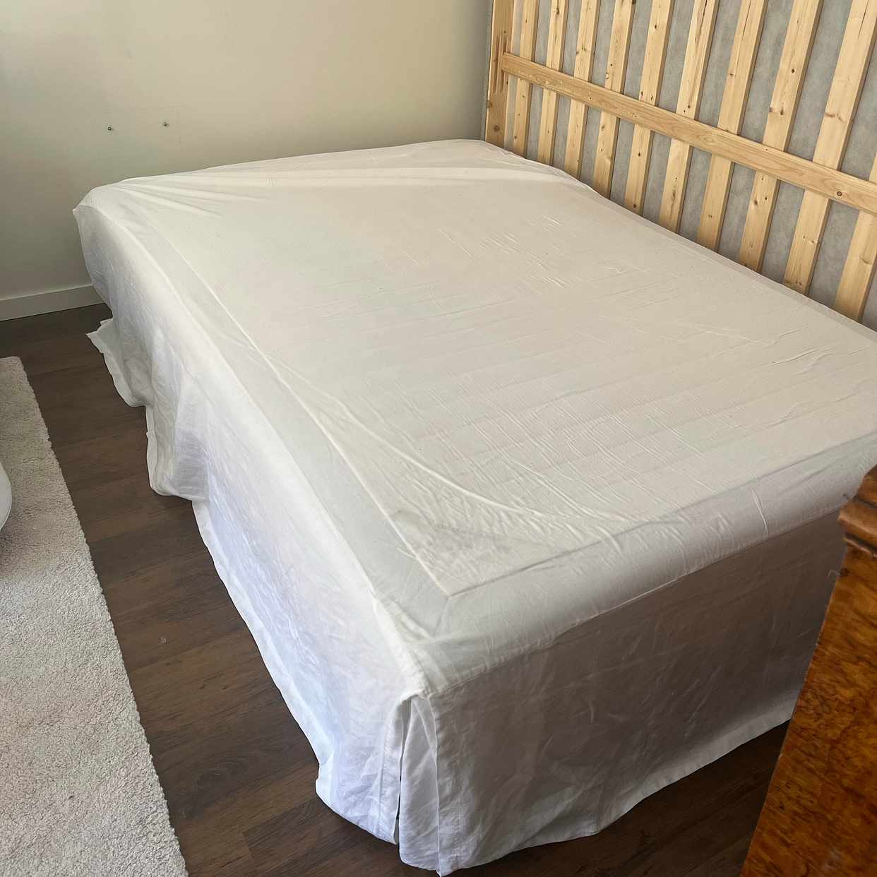 image of Bortskänktes 140cm säng - Stockholm