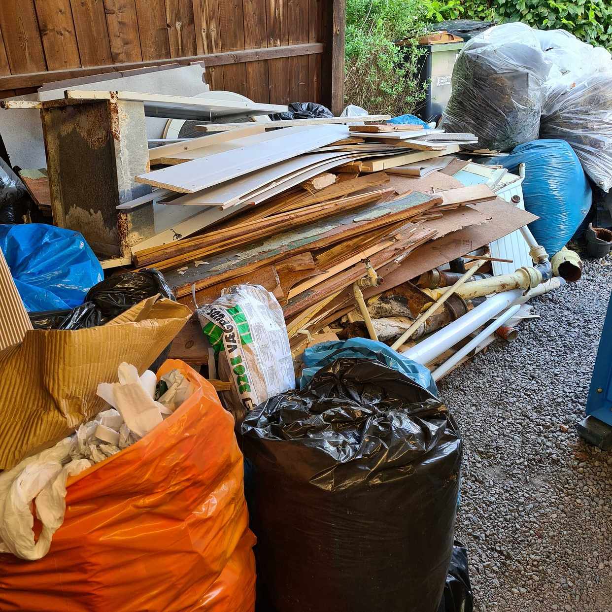 image of Byggavfall renovering - Bromma