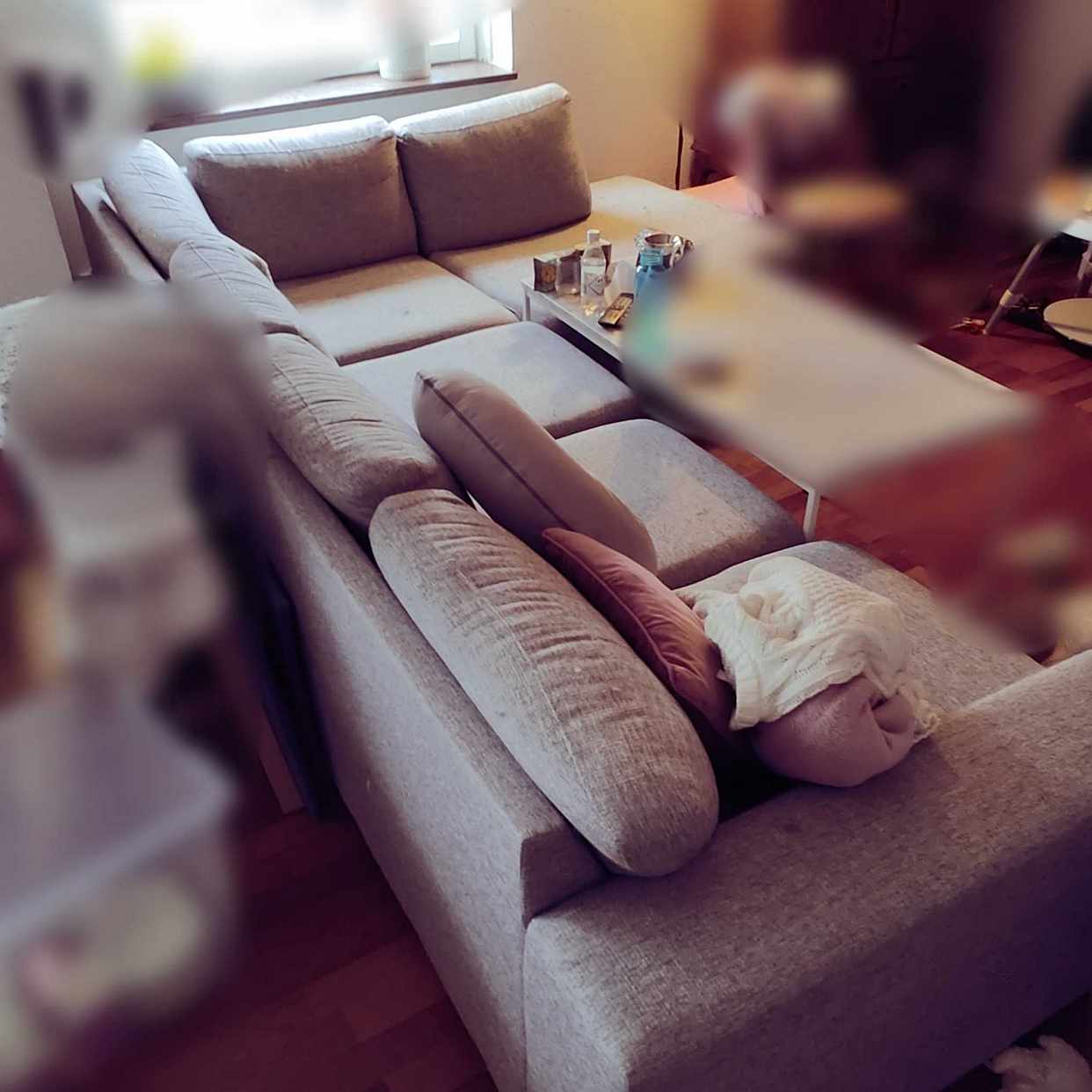 image of Grå soffa med schäslong - Malmö