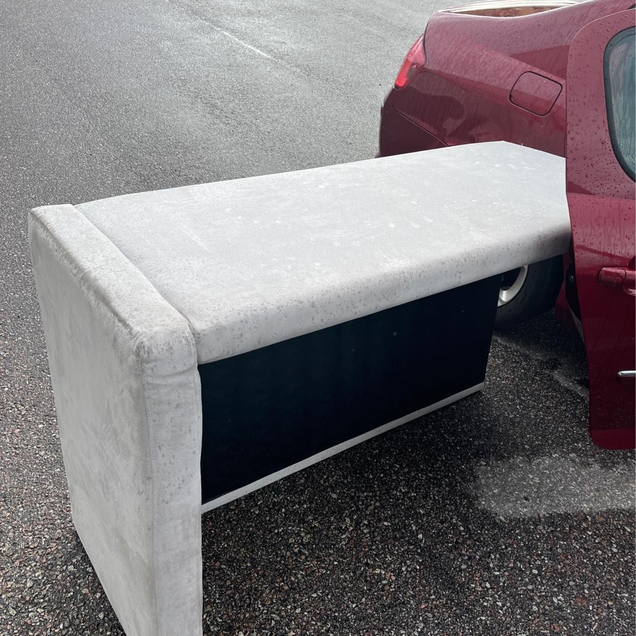 image of Flytt av en del av soffa - 