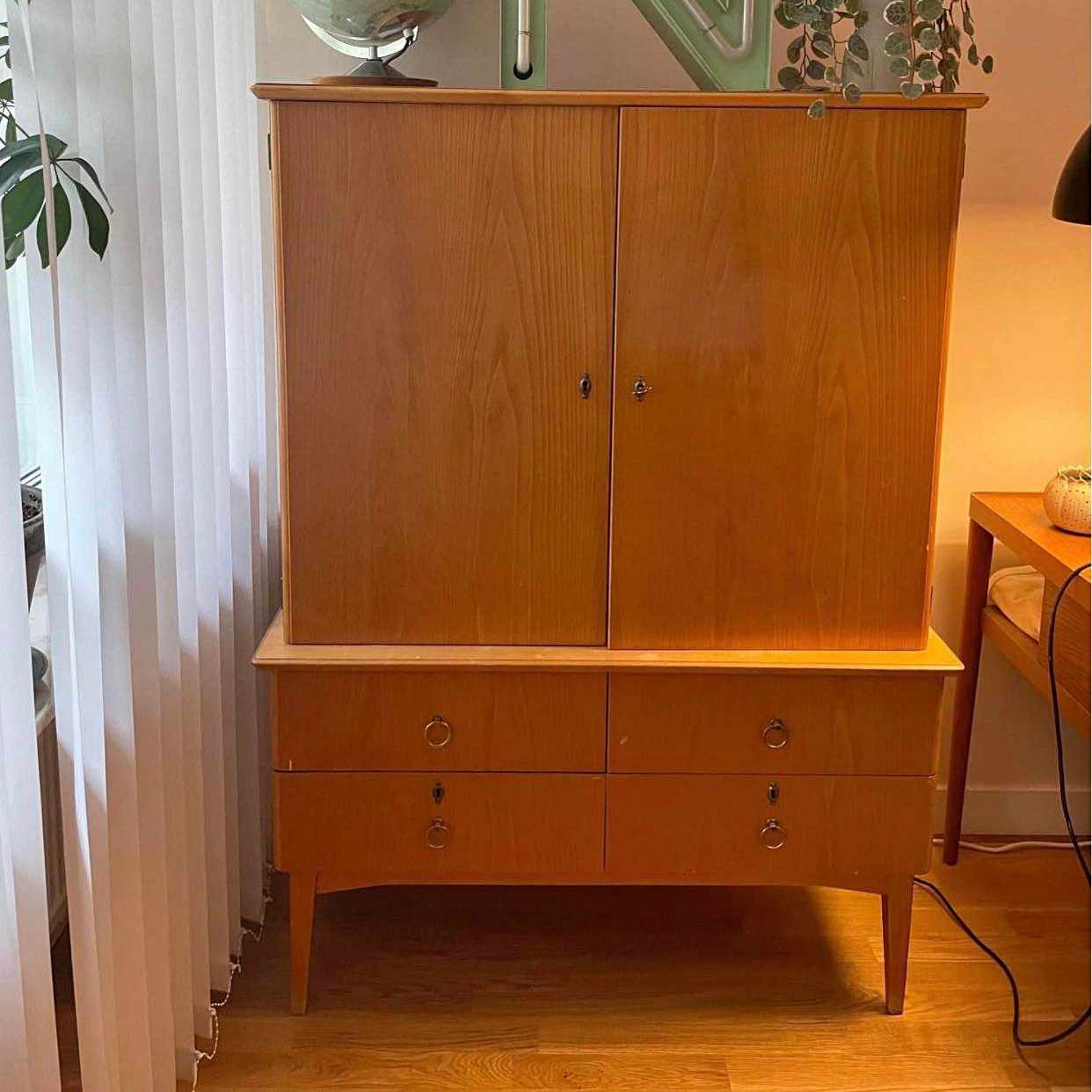 image of Hämta lämna skåp - 