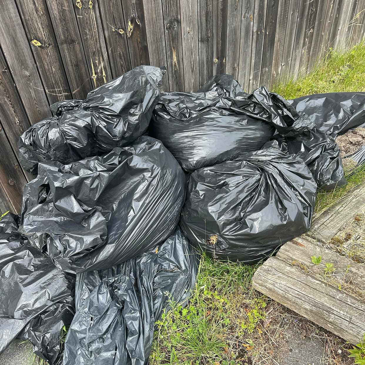 image of Jord, färg , kruka - Åkersberga
