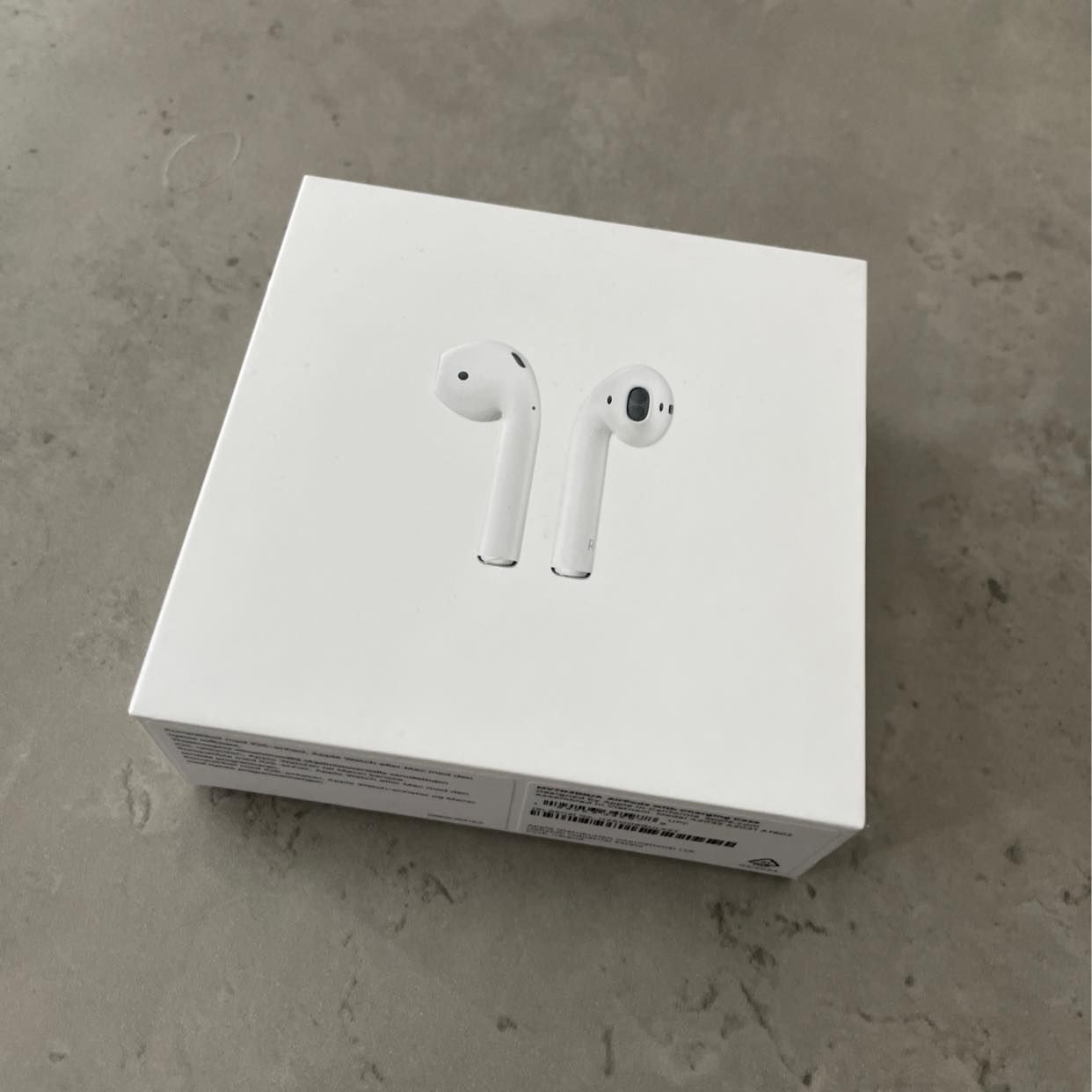 image of hörlurar gratis, med box - Stockholm