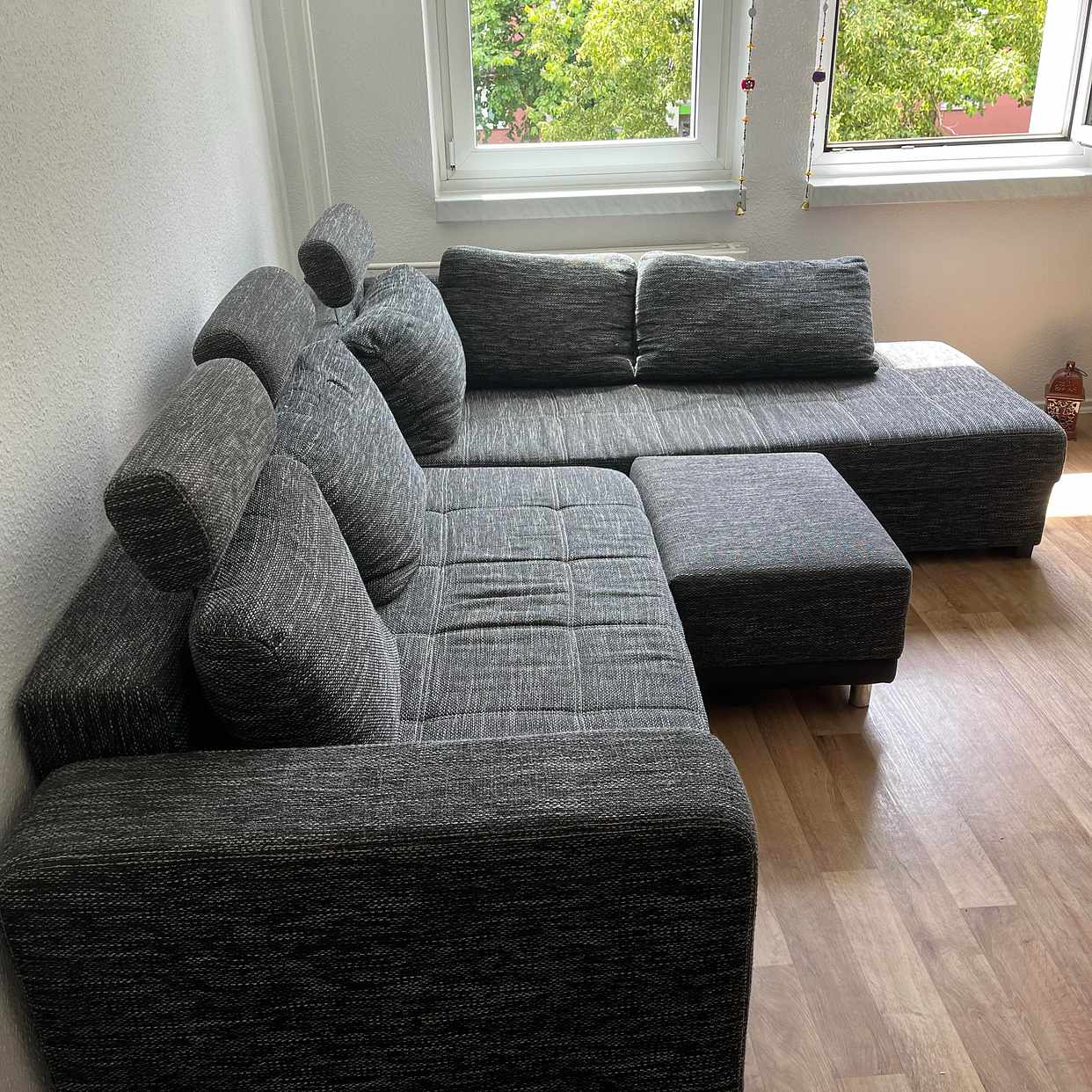 image of L-shaped sofa - Marzahn-Hellersdorf
