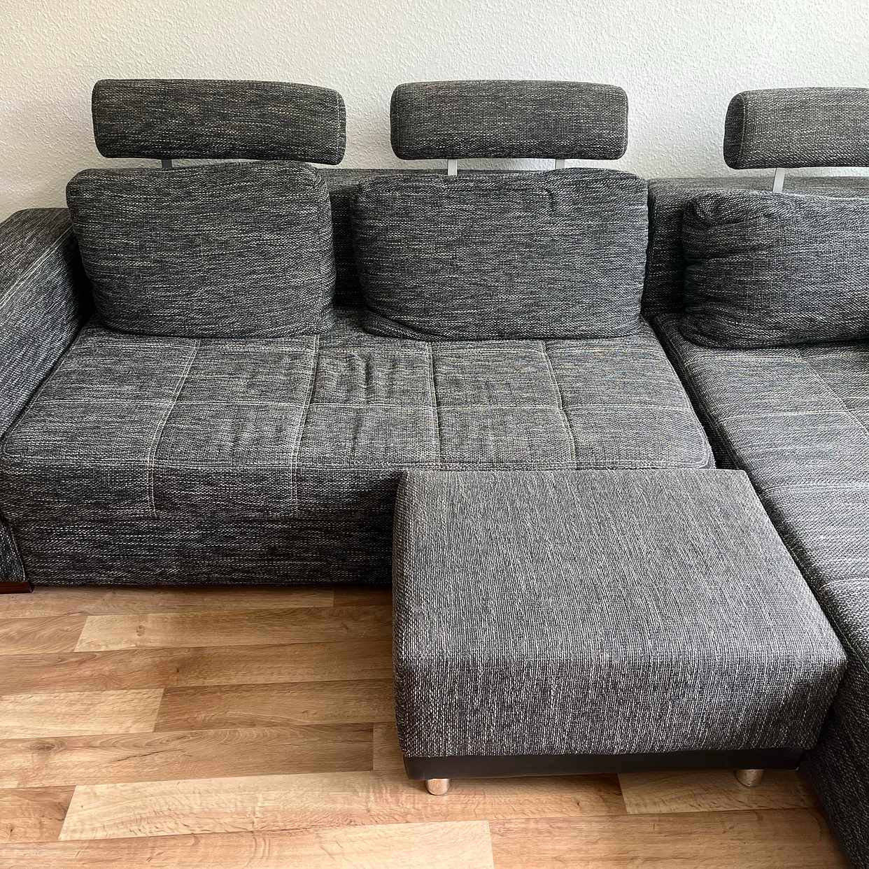 image of L-shaped sofa - Marzahn-Hellersdorf