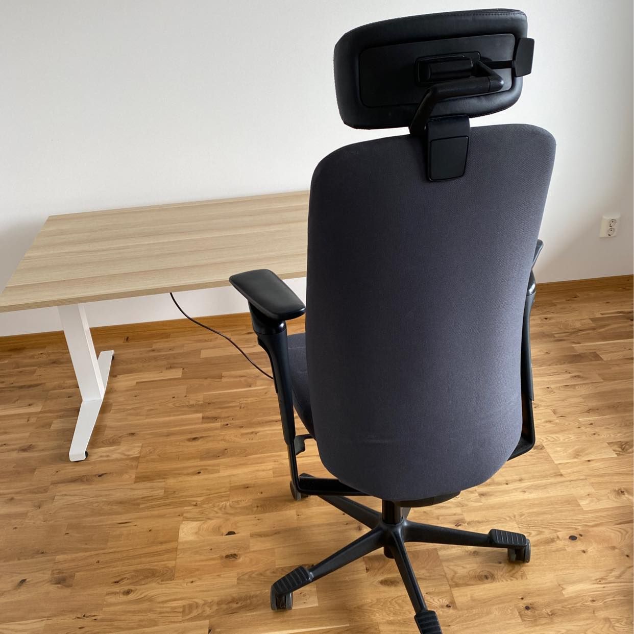 image of Move desk, chair & boxes - 