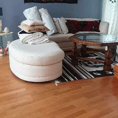 image of Soffa med sittpuff & bord - 