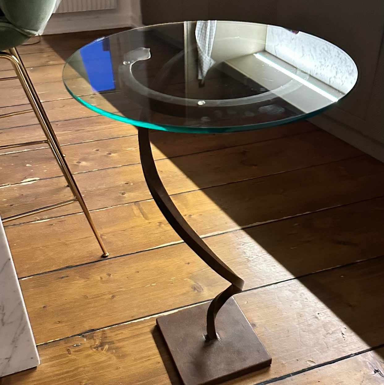 image of Side table iron and glass - Stockholm