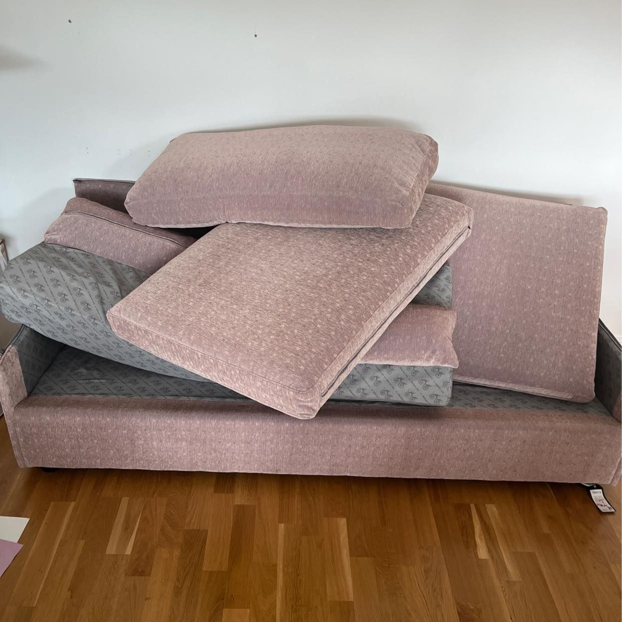 image of Flytta soffa - 