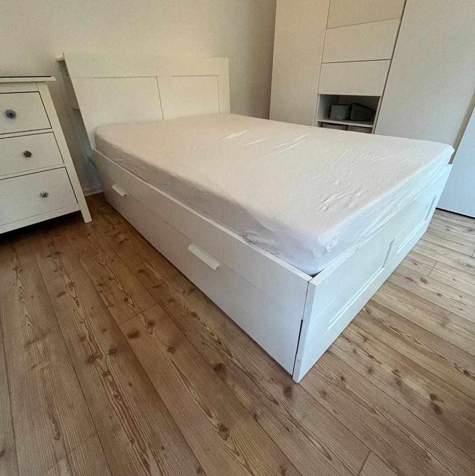 image of Bett auseinander gebaut - 
