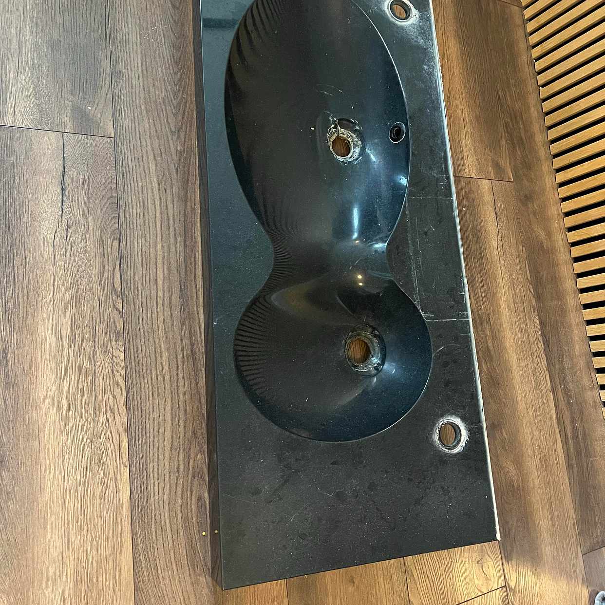 image of Ny sänggavel och vask - Kroksbäck
