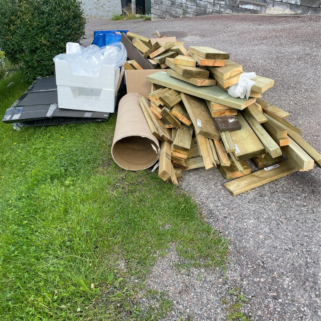 image of Impregnerat virke - Spånga-Tensta