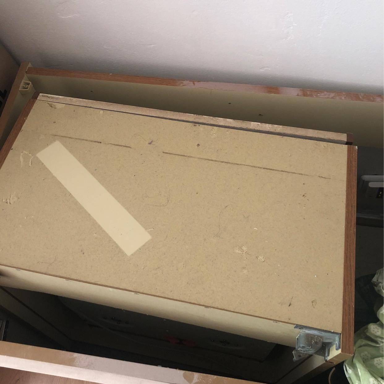 image of dispose kitchen cabinets - Berlin