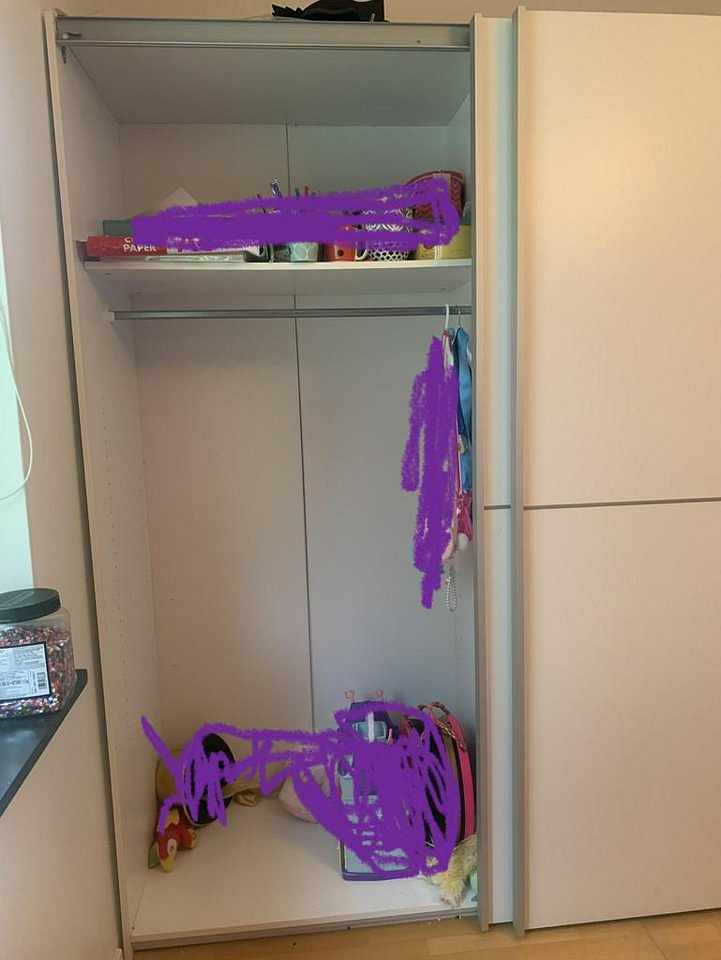 image of 184 garderob med skjutdör - 