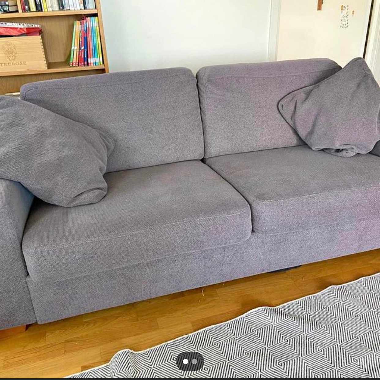 image of Picking up a sofa - 