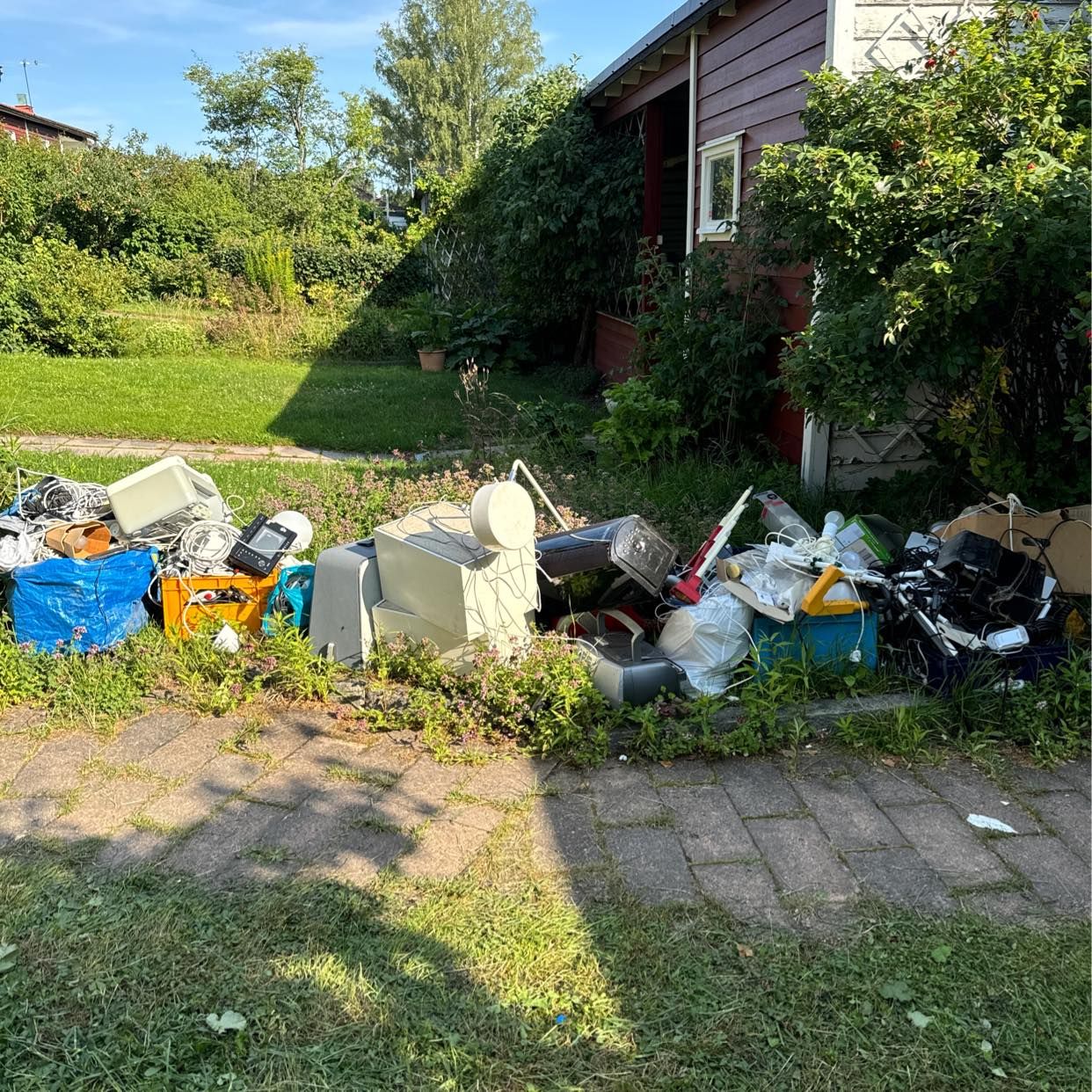 image of Köra till återvinning - Sollentuna