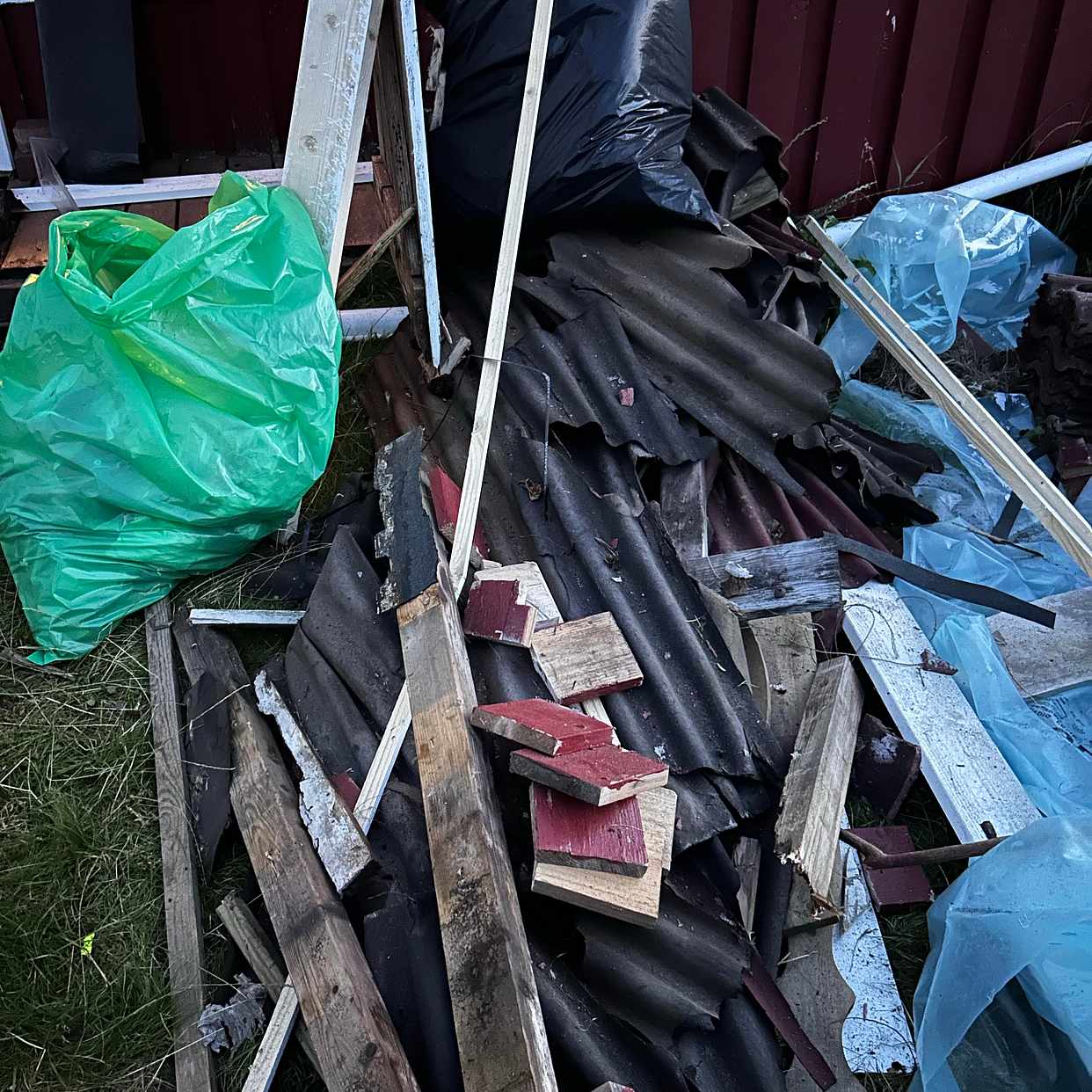 image of rensa byggavfall - Varekil