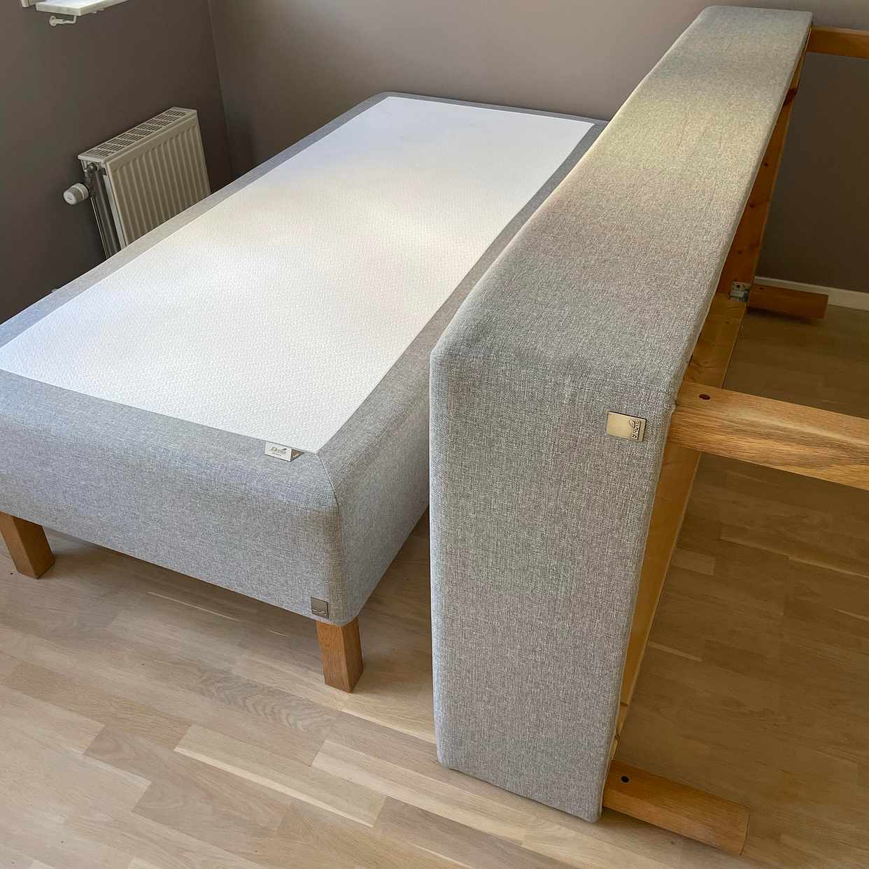 image of Soffa, sängar, bänk hylla - 