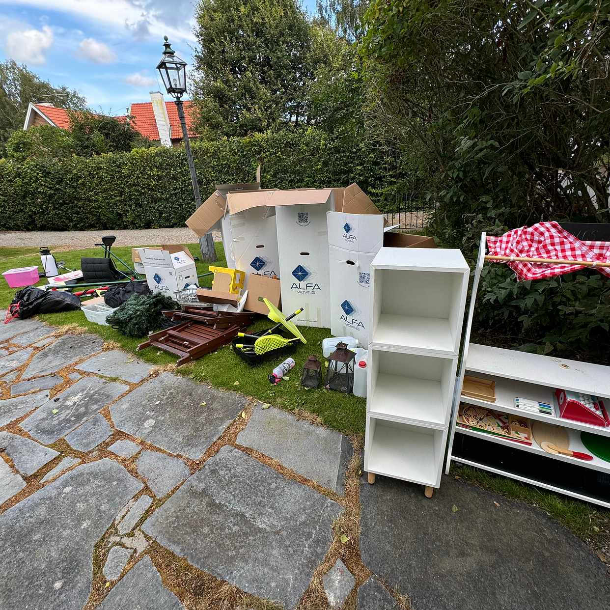 image of Remove and recycle - Stocksund