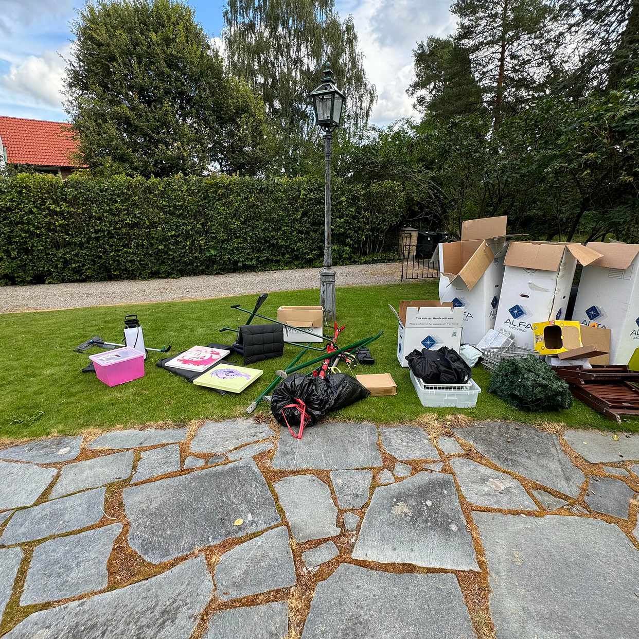 image of Remove and recycle - Stocksund