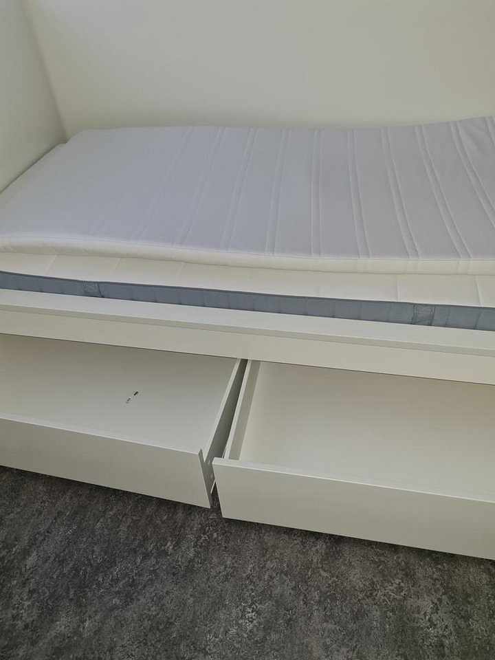 image of ikea säng  - 