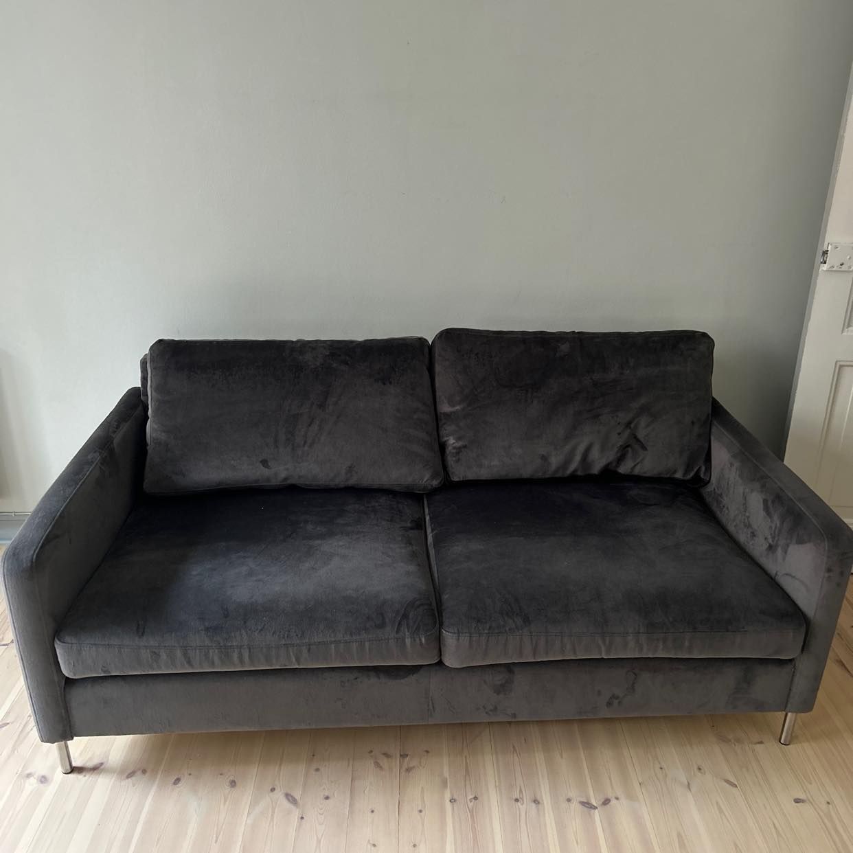 image of Move sofa - 