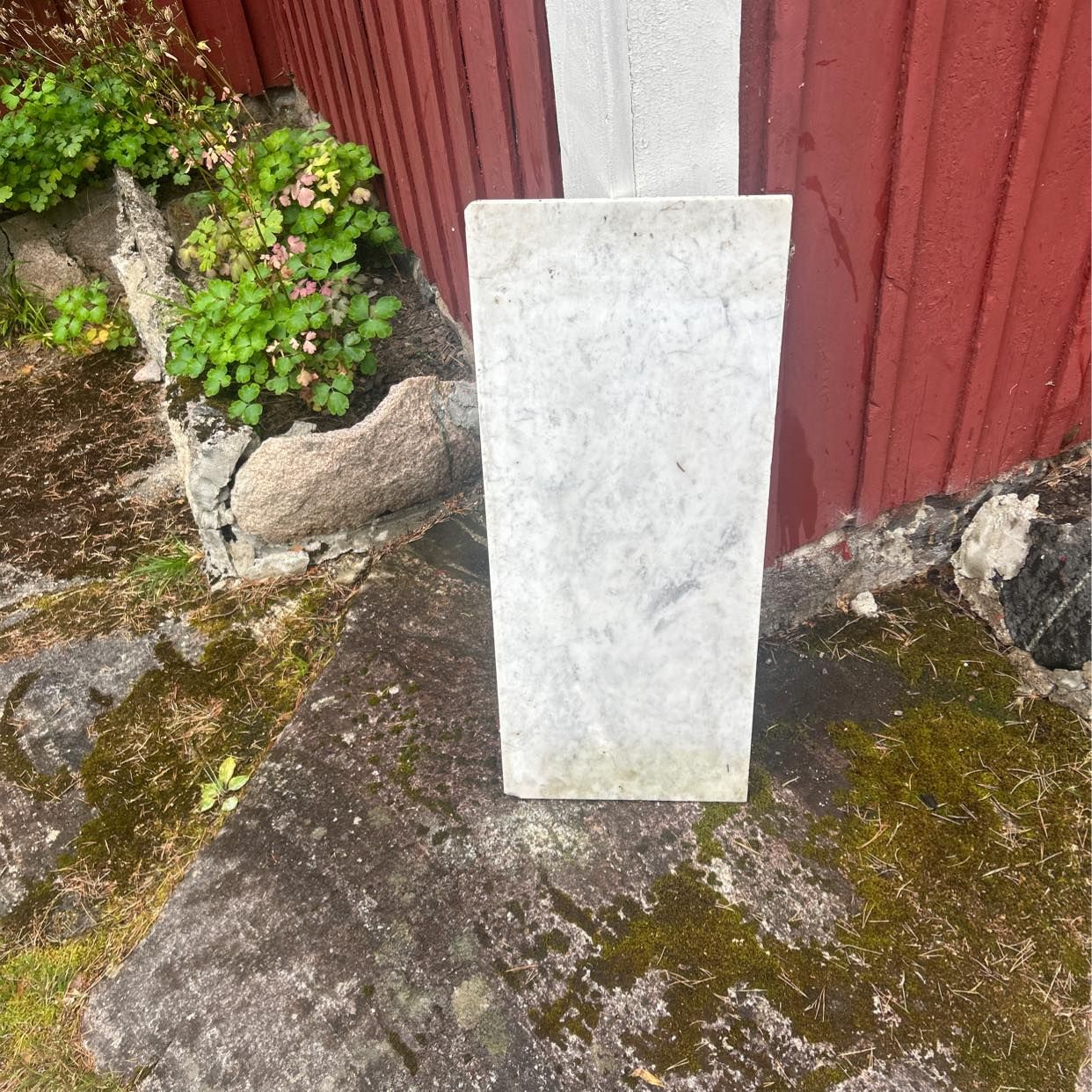 image of Bortsändes 200 kg marmor - Lidingö