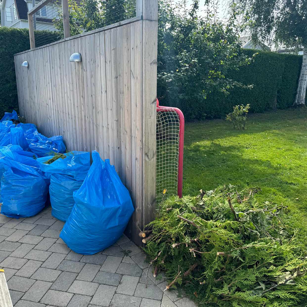 image of Köra bort trädgårdsavfall - Tyresö