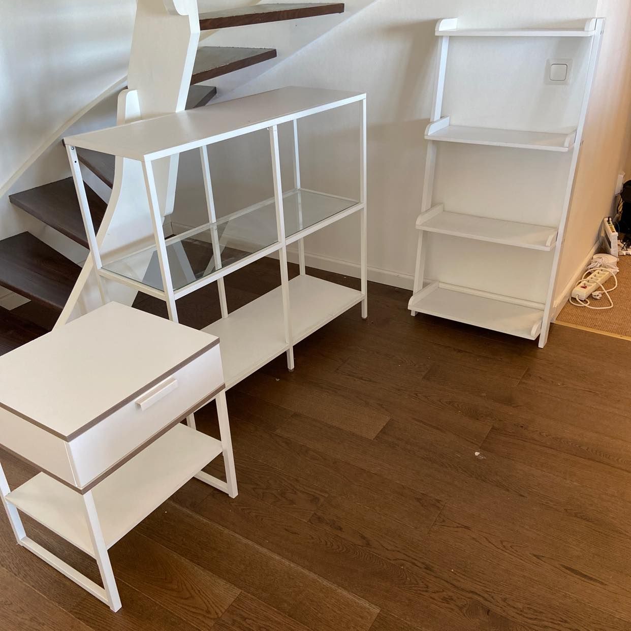 image of Ikea-möbler + äkta matta - Lidingö
