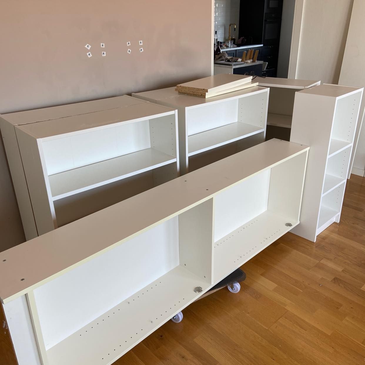 image of Ikea-möbler + äkta matta - Lidingö