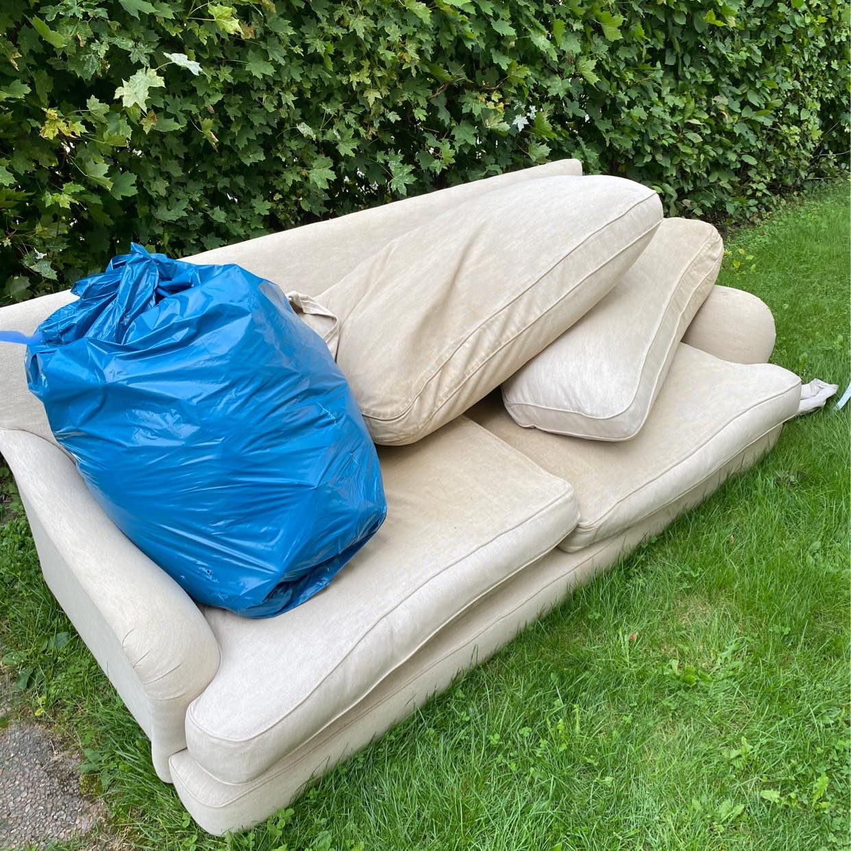 image of Recycle sofa - Enskede-Årsta-Vantör