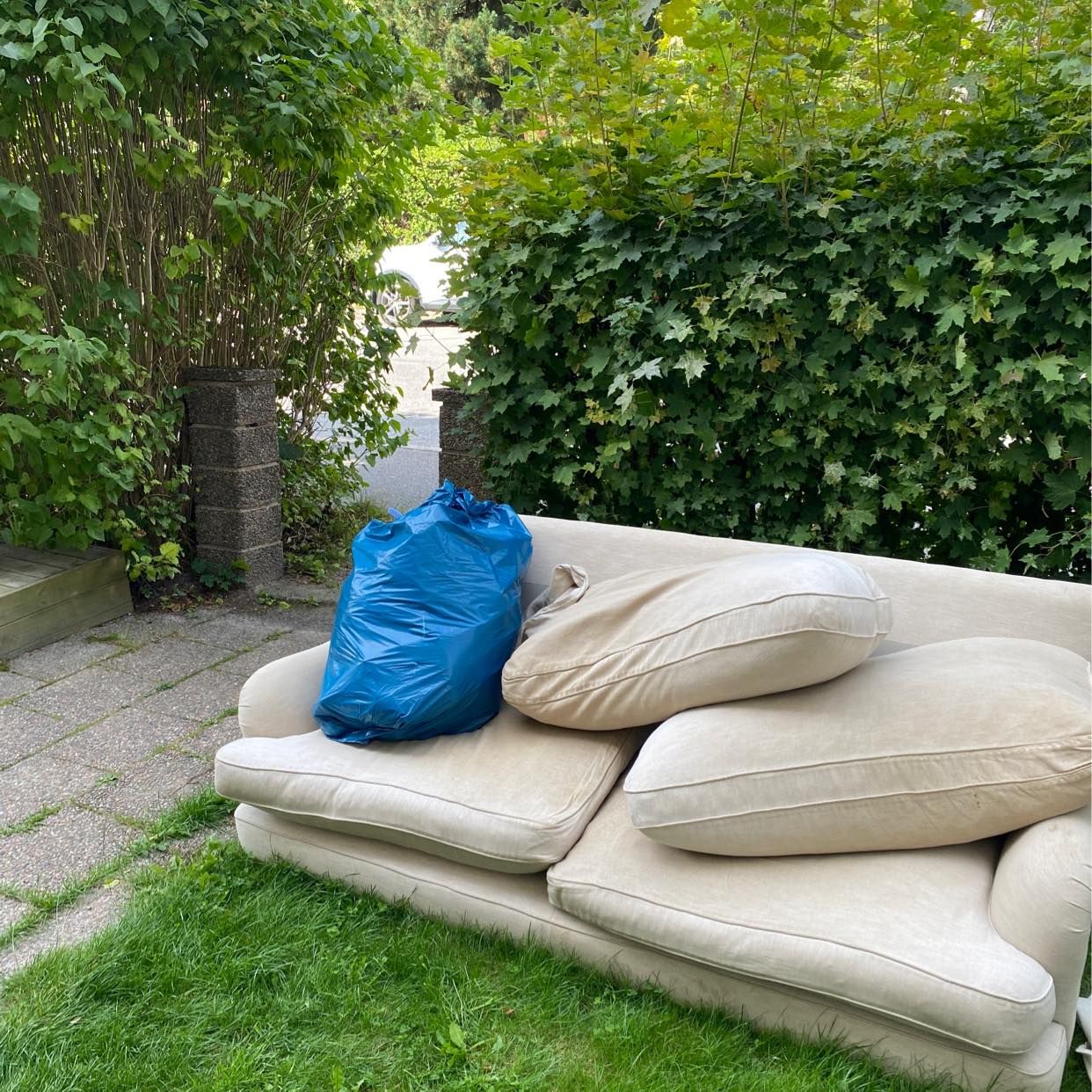 image of Recycle sofa - Enskede-Årsta-Vantör