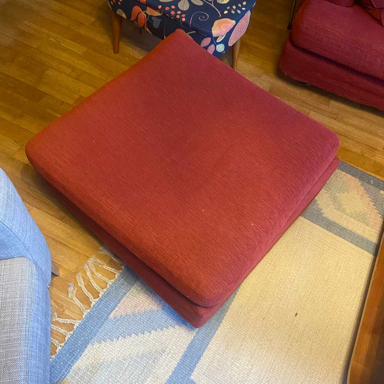 image of Soffa plus fotpall - Farsta