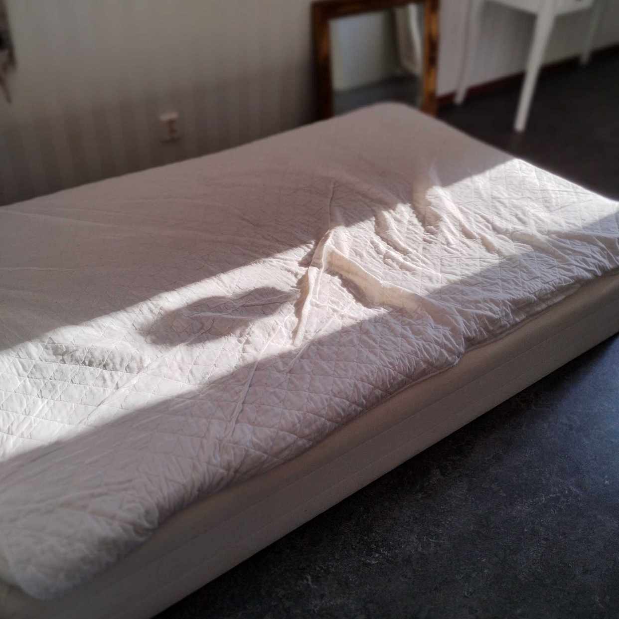 image of Säng 120 - Bromma