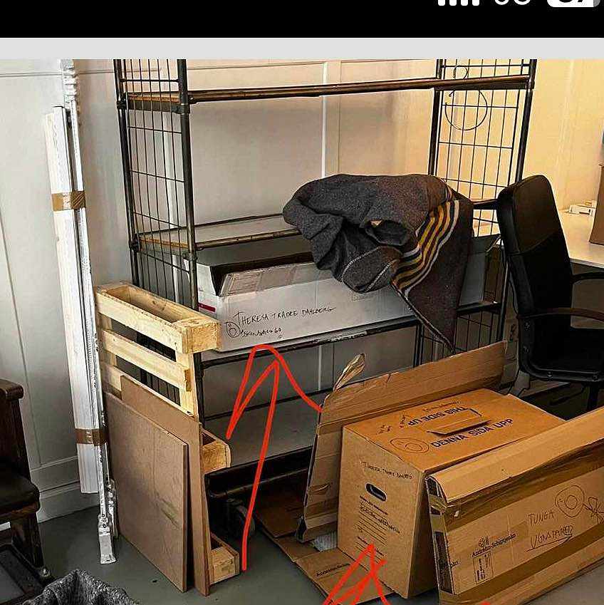 image of En ugn som väger ca 80-10 - 