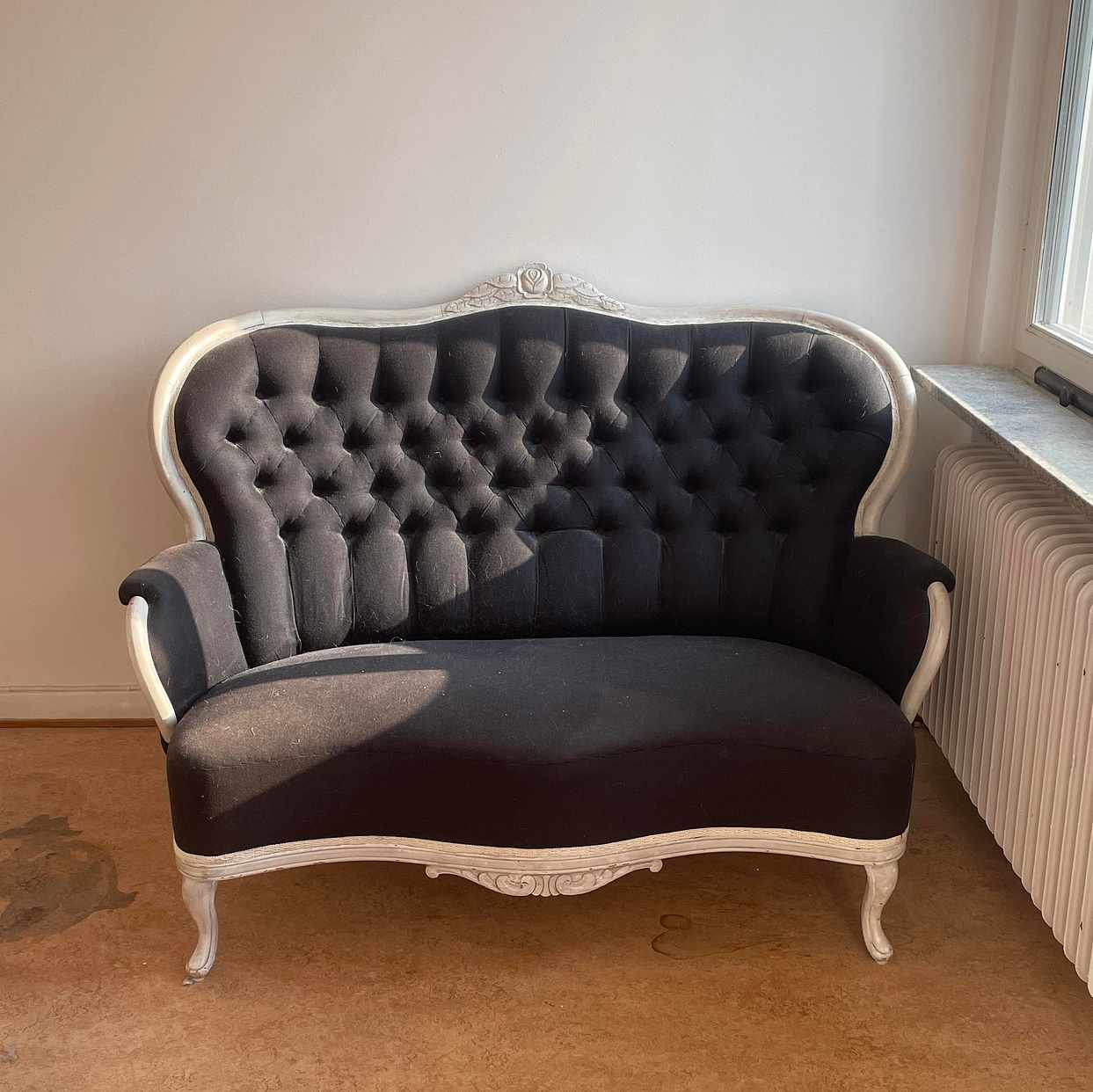 image of Liten soffa till tippen - Stockholm