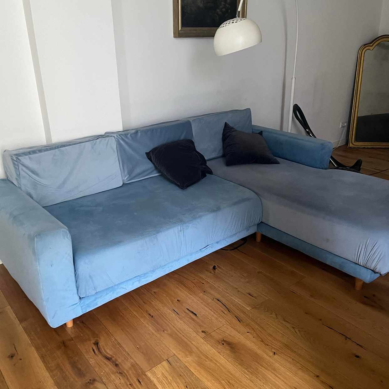image of Bed, table and couch - 