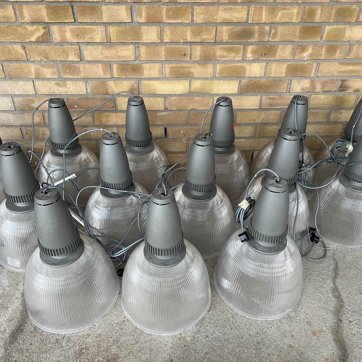 image of 14 industrilampor - Bromma