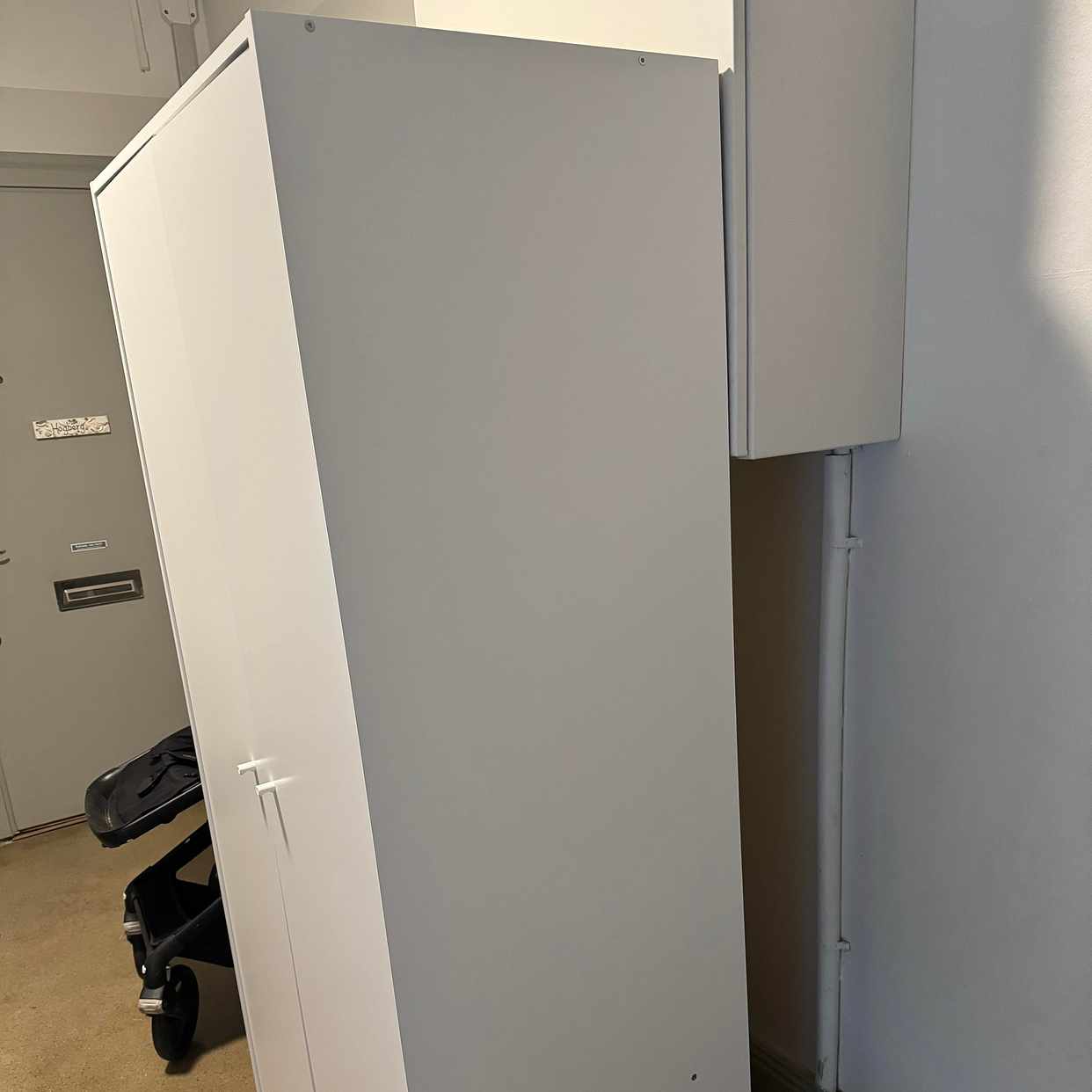 image of Garderob Ikea bortskänkes - Hägersten